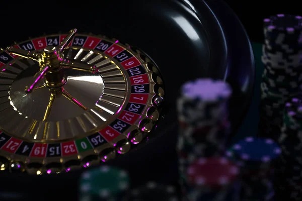 Live chat interface and betting controls during Evolution Gaming table session